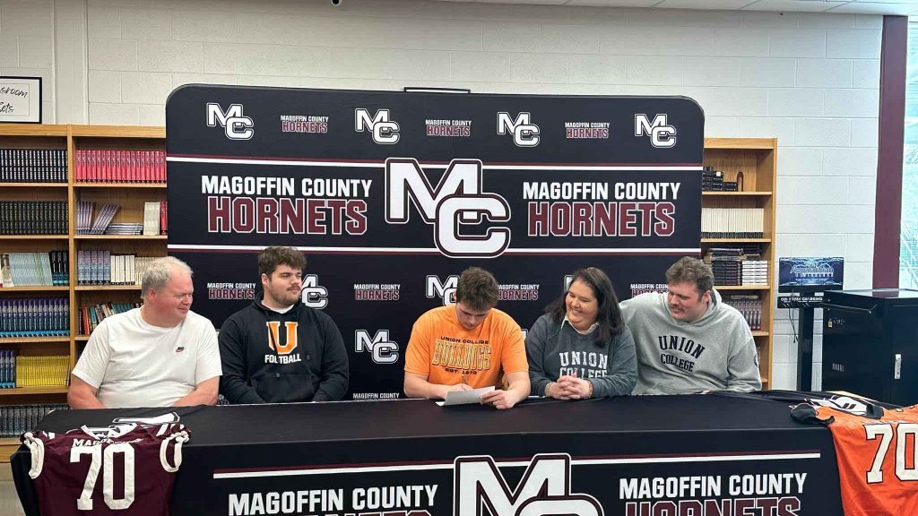 Rudd signs with UCU – Salyersville Independent