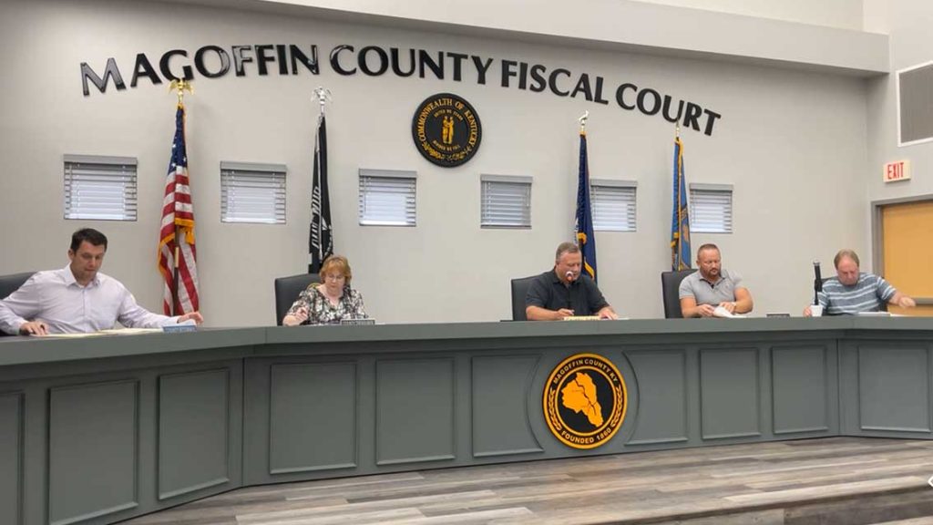 Fiscal court meets